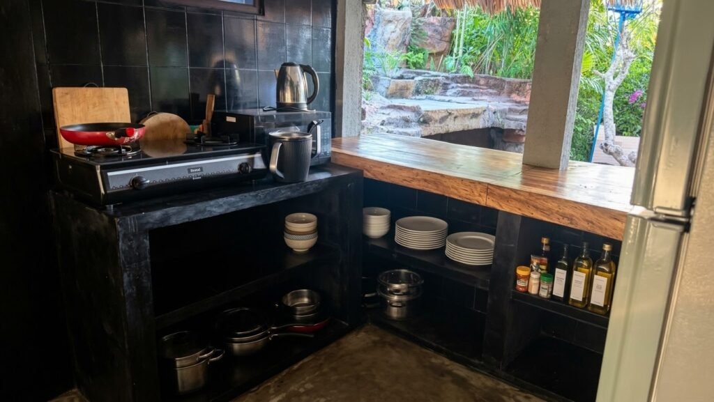 villa lotus jimbaran cuisine partagee 1