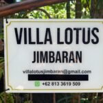 villa lotus jimbaran enseigne entree 2