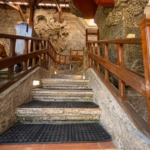 villa lotus jimbaran escalier pierre